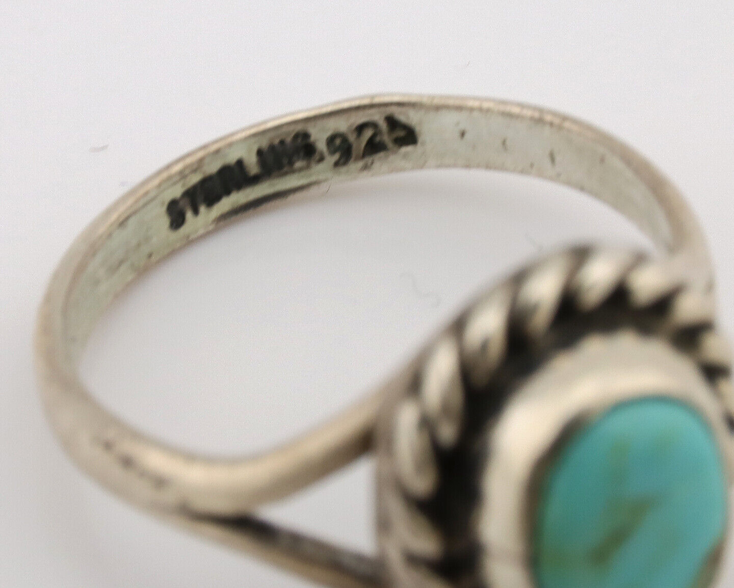 Navajo Ring .925 Silver Kingman Turquoise Artist Signed Gecko C.80's