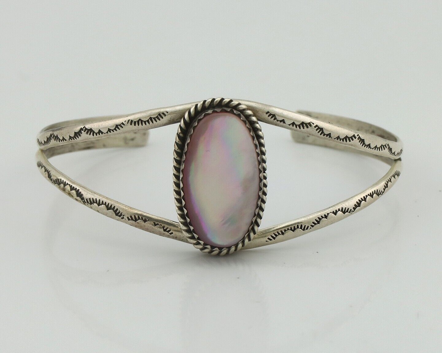 Women's Navajo Bracelet 925 Silver Natural Pink Mussel Native American C.80's