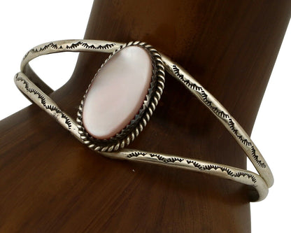 Women's Navajo Bracelet 925 Silver Natural Pink Mussel Native American C.80's