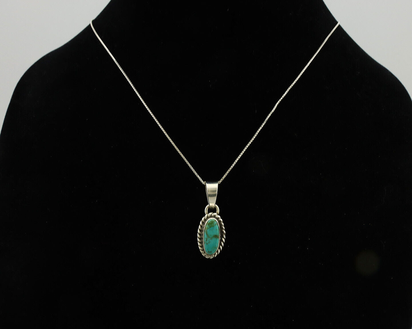 Navajo Necklace .925 Silver Arizona Turquoise Artist Gecko C.1980's